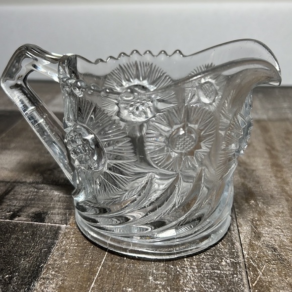 Vintage Crystal Creamer with A Sunflower Design - Picture 3 of 6